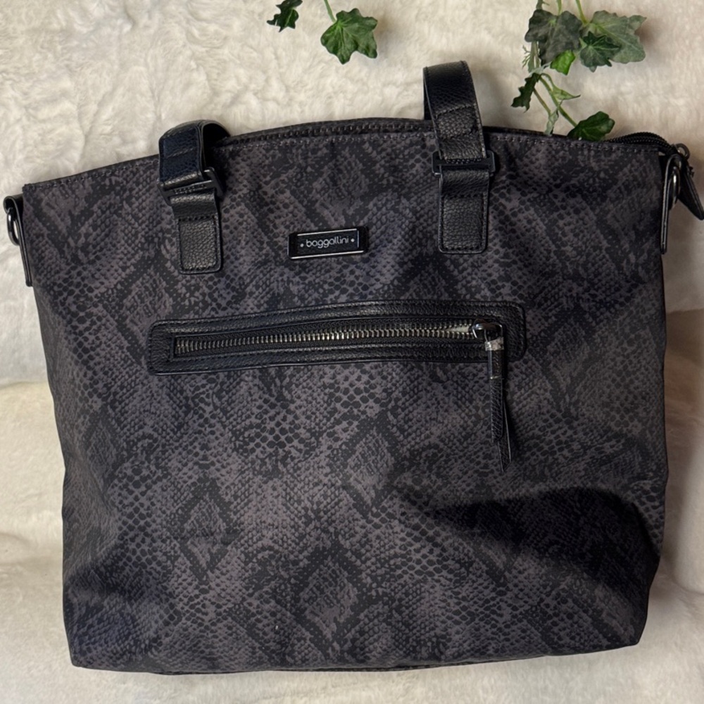 ♟️📓📁Baggallini Snake Skin Tote - Picture 2 of 15